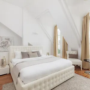 Апартаменты Visionapartments Marc-aurel-strasse - Contactless Check-in, Вена