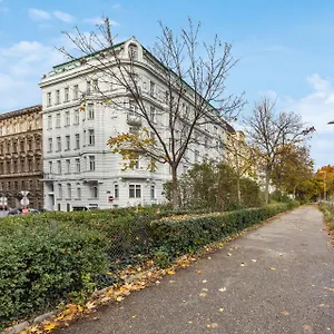 Limehome Rossauer Laende Viena