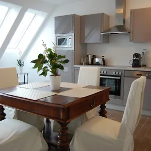 Alga Am Westbahnhof Apartmán