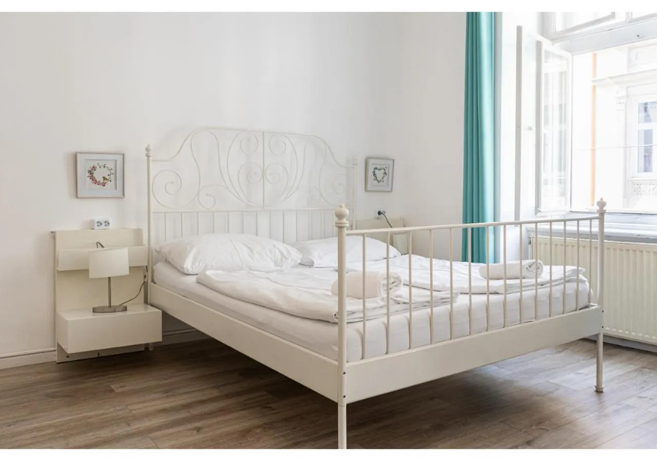 4 Stylish Apartments Suitable For Long Stays Βιέννη